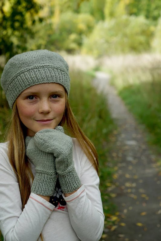 Alyssa Beret & Mittens Knit Pattern