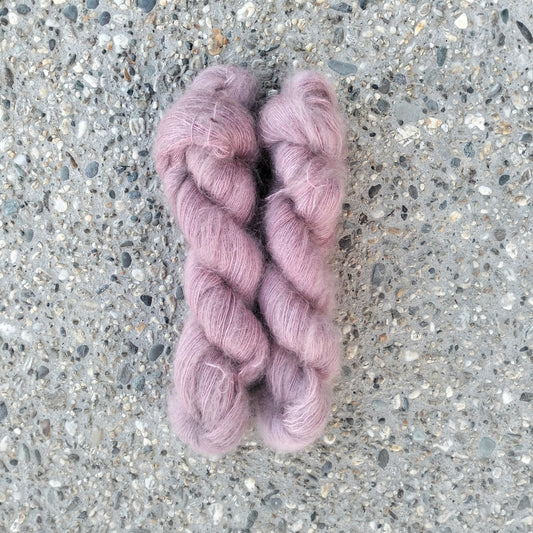 Kiddo 2 ply Mohair Silk // Mauve Mist