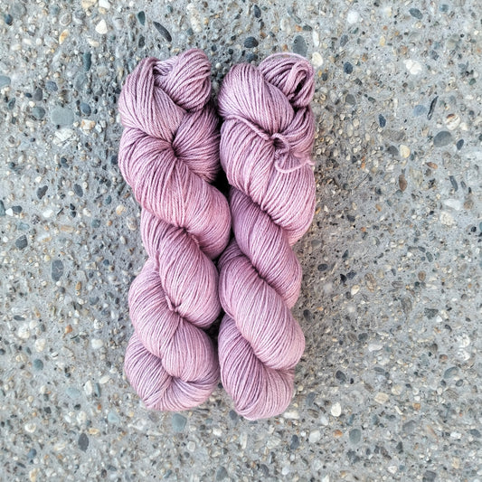 Stratus 4 ply Silk Merino // Mauve Mist